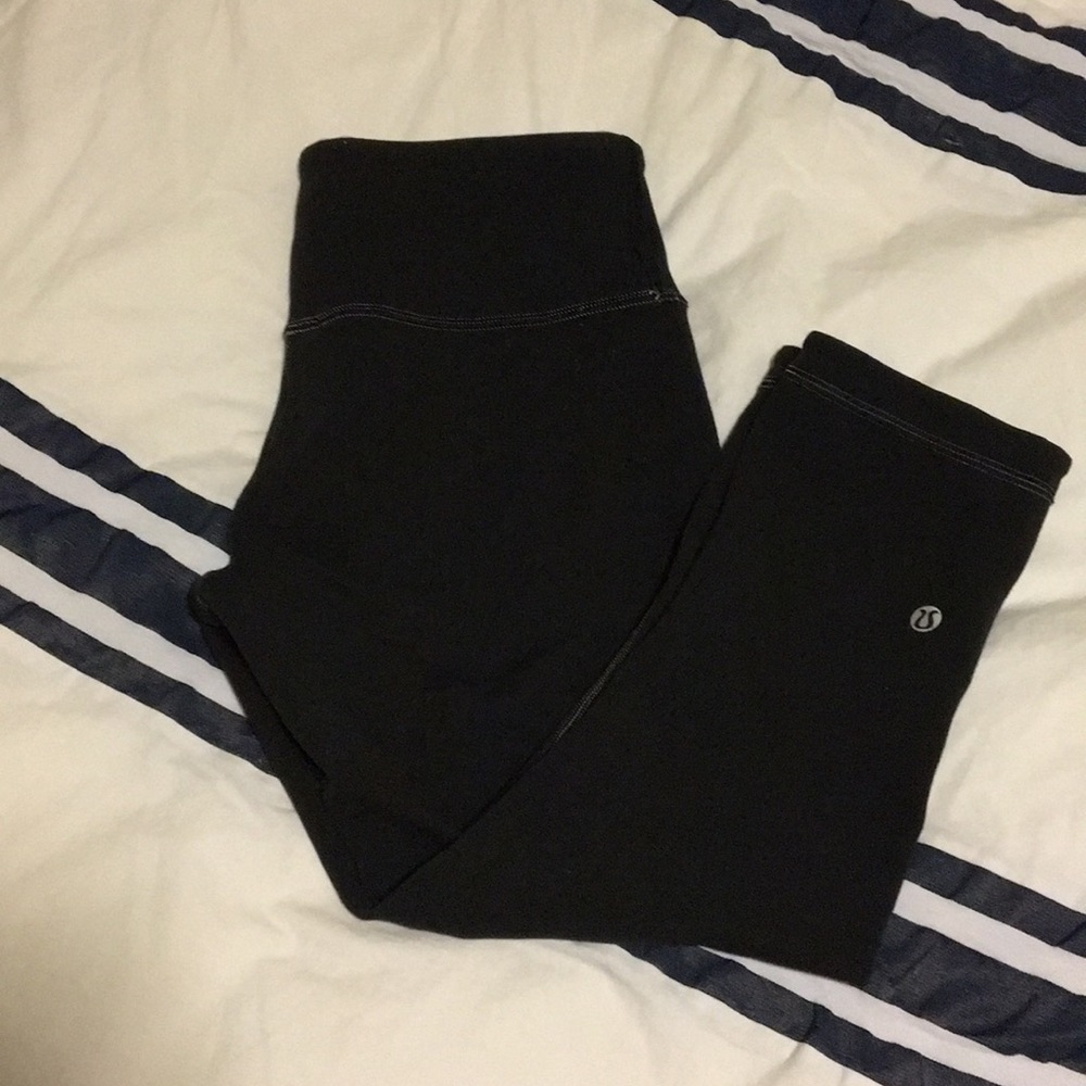 Lululemon crops
